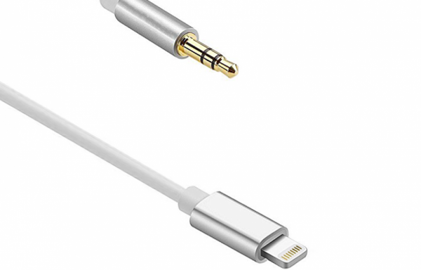 Аудио кабел AUX 3.5mm към iPhone